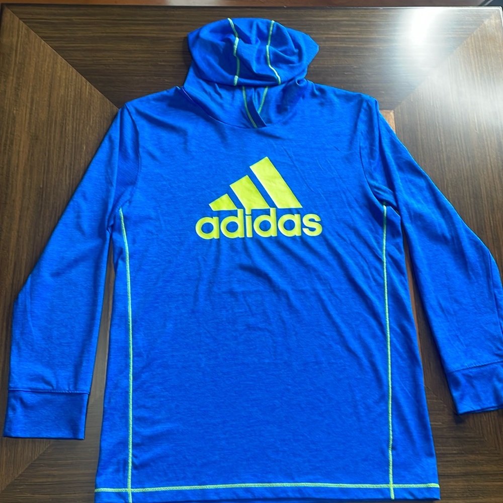 Adidas boys long sleeved hooded t-shirt blue size L 14/16.